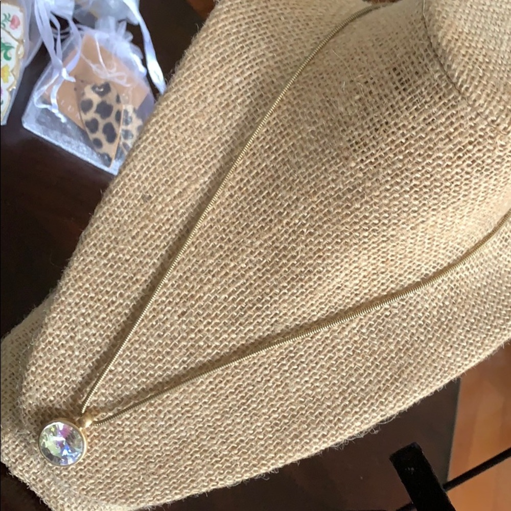 Plunder crystal and gold necklace